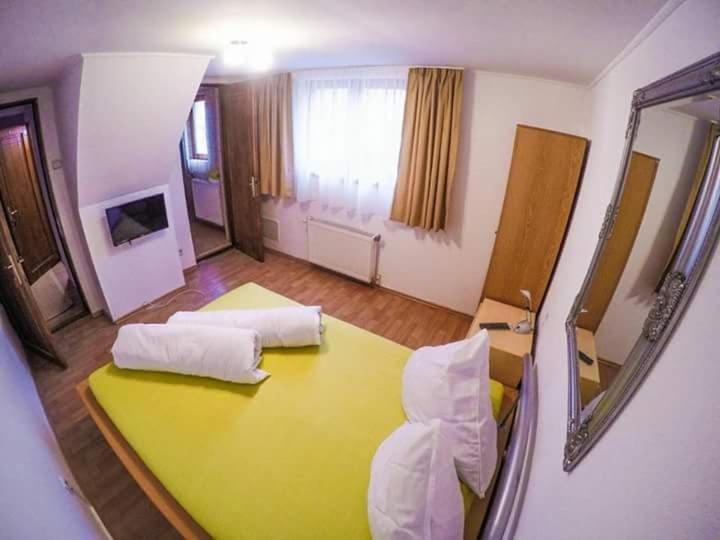 فندق Lupeni في  Casa Germana المظهر الخارجي الصورة