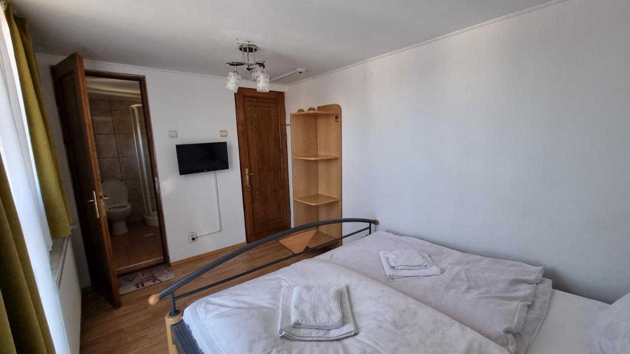 فندق Lupeni في  Casa Germana المظهر الخارجي الصورة